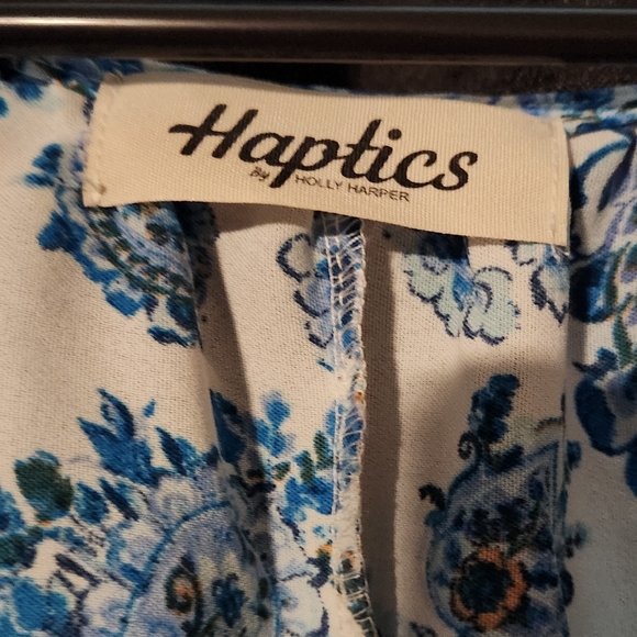 Haptics Short Sleeve Babydoll Style Top - Picture 3 of 4